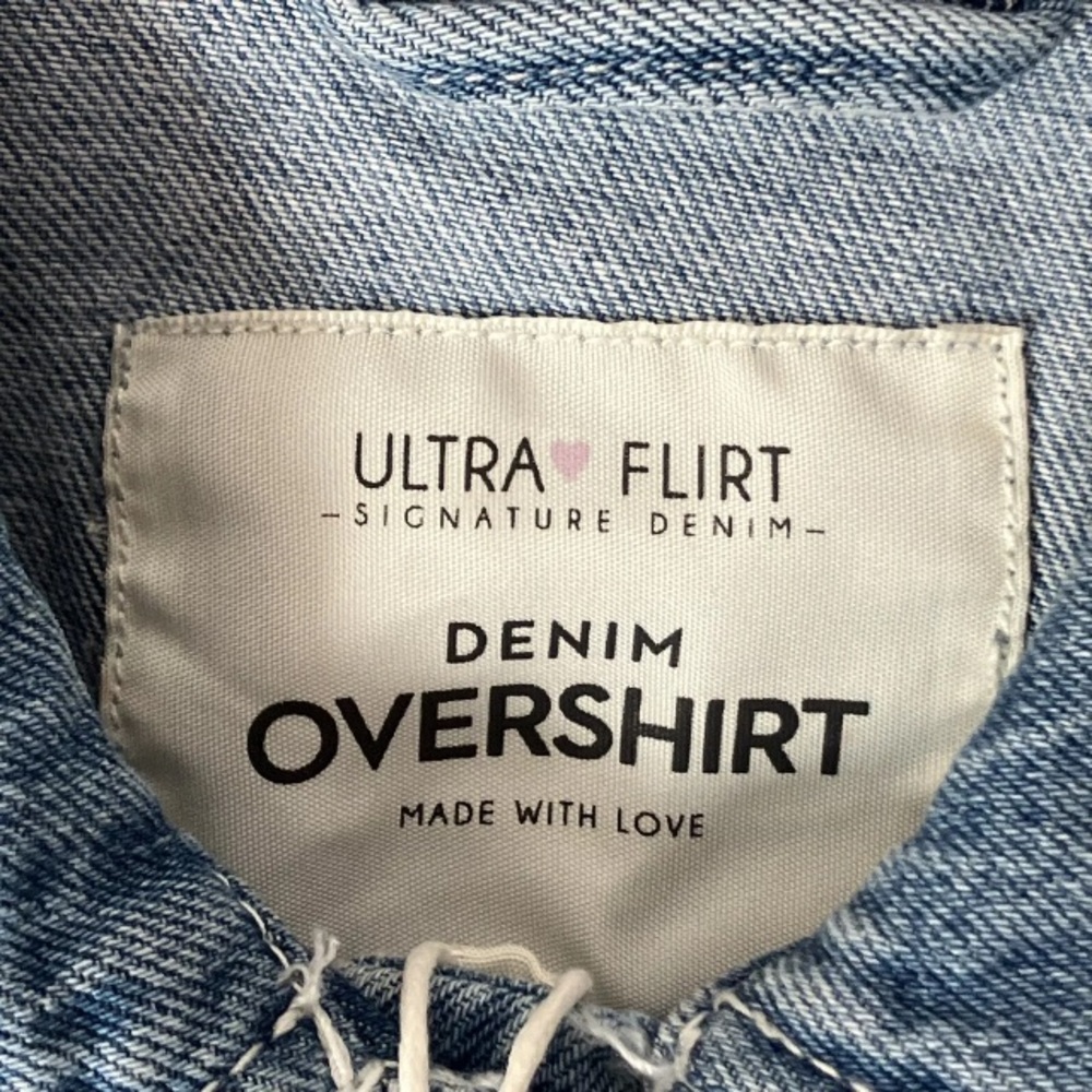 Macy’s Ultra Flirt Juniors Shacket Over Sized Shirt Jean Jacket Cropped Top XS - Picture 9 of 9